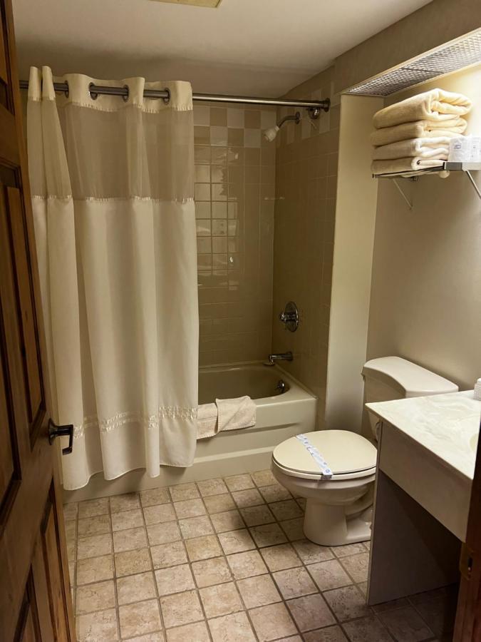 Marble Villa Steady Brook Экстерьер фото