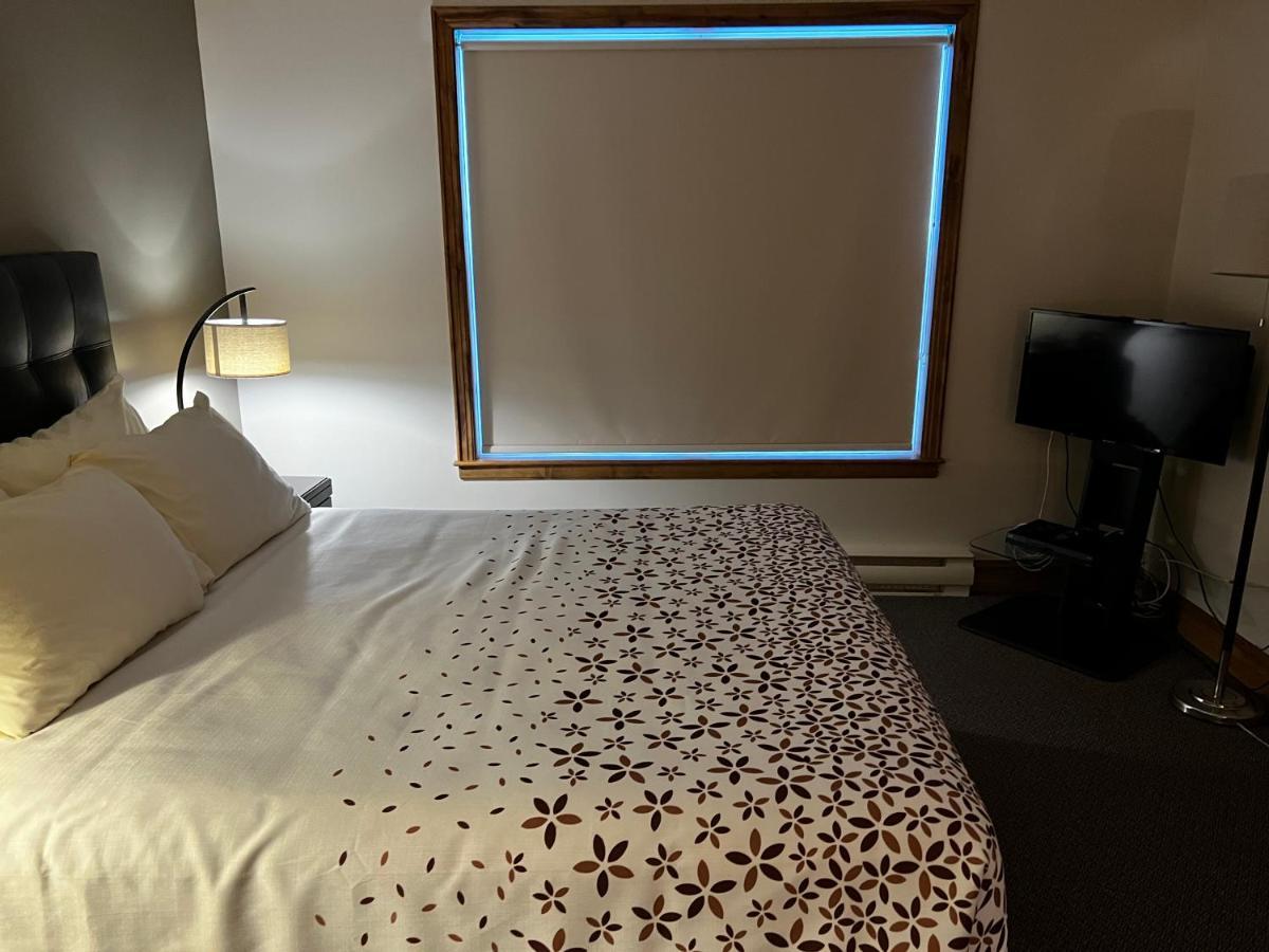 Marble Villa Steady Brook Экстерьер фото
